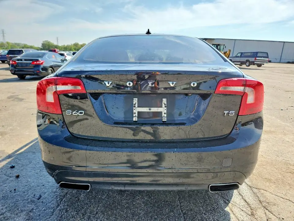 2015 VOLVO S60 PREMIER  
