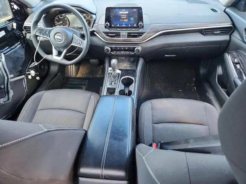 2023 NISSAN ALTIMA SV  