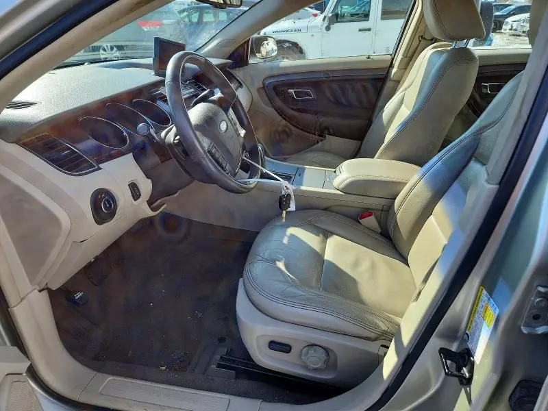 2011 FORD TAURUS SEL  