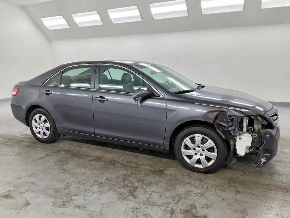 2010 TOYOTA CAMRY LE  