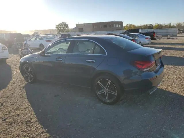 2019 MERCEDES-BENZ A 220  