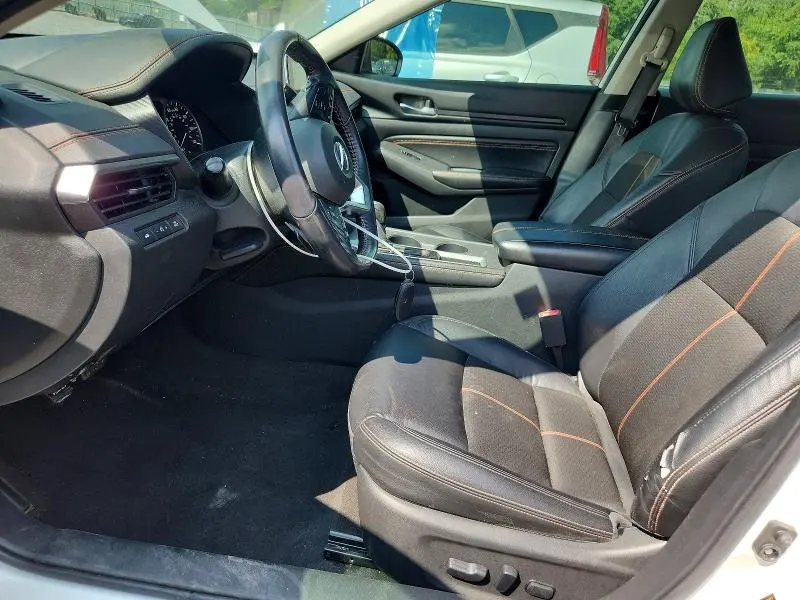 2022 NISSAN ALTIMA SR  
