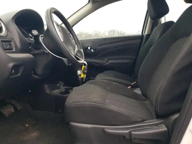 2019 NISSAN VERSA S