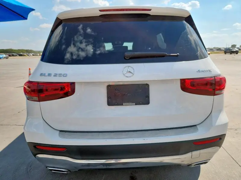 2021 MERCEDES-BENZ GLB 250 4MATIC  