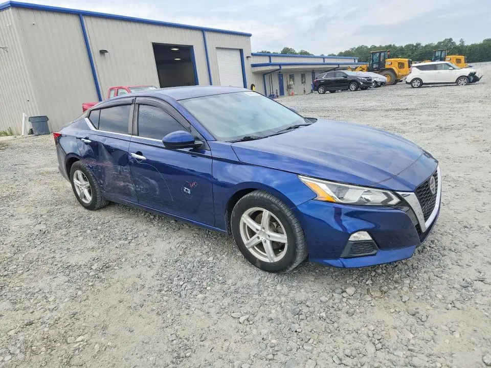 2020 NISSAN ALTIMA S  