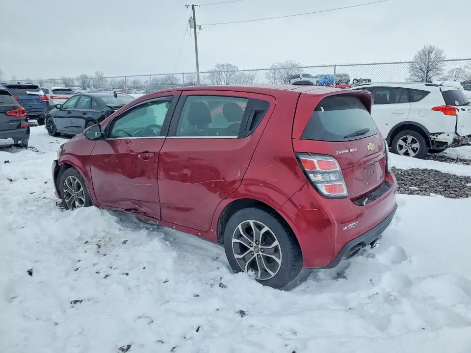 2017 CHEVROLET SONIC LT  