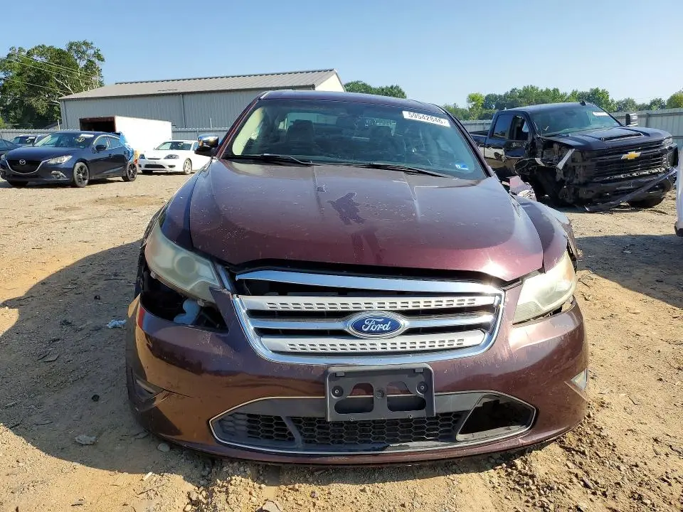 2011 FORD TAURUS LIMITED  