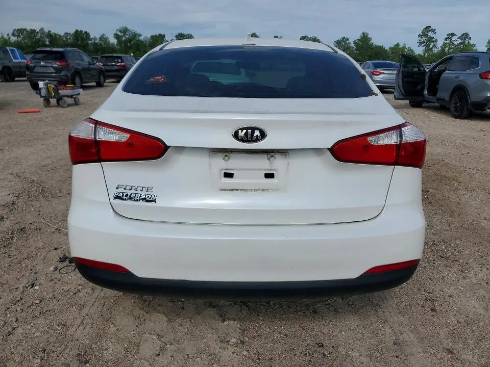 2014 KIA FORTE LX  