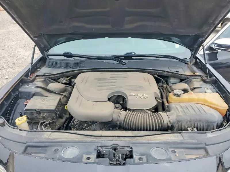 2011 CHRYSLER 300 LIMITED  