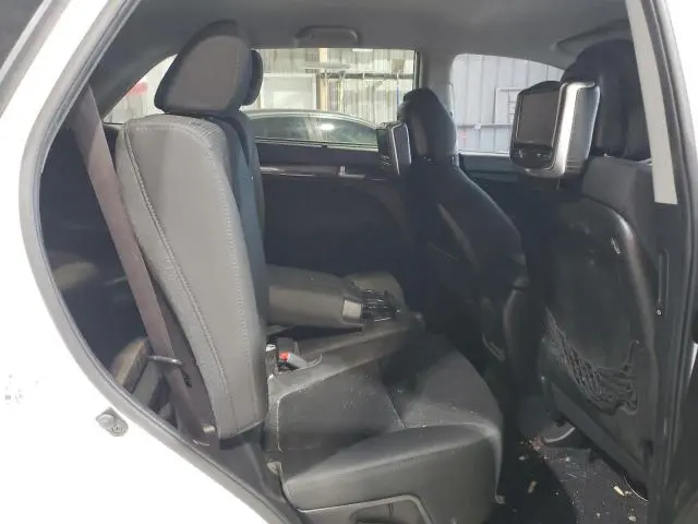 2015 KIA SORENTO LX  
