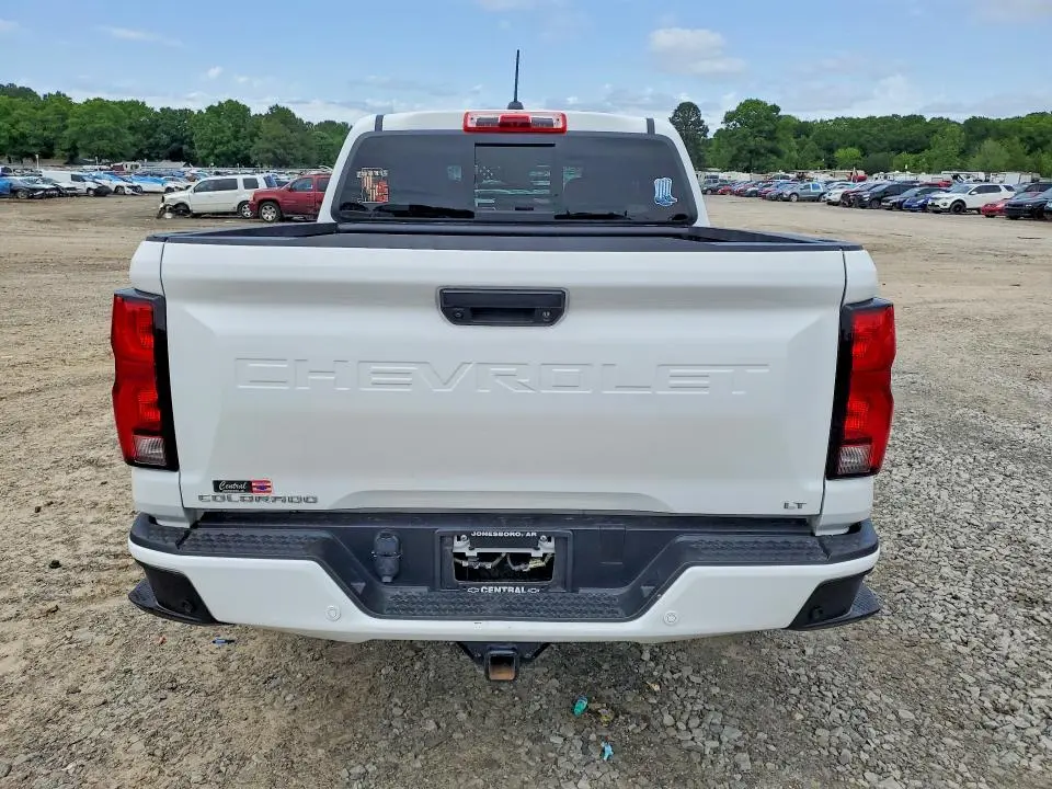 2024 CHEVROLET COLORADO LT  