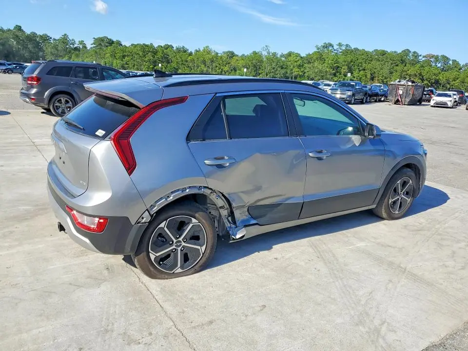 2025 KIA NIRO LX  