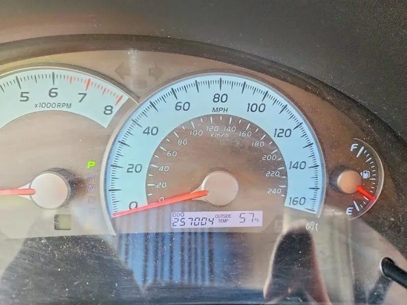 2011 TOYOTA CAMRY SE V6  