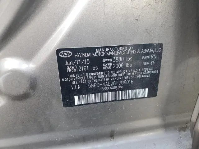 2016 HYUNDAI ELANTRA SE