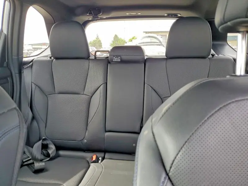2025 SUBARU FORESTER LIMITED  