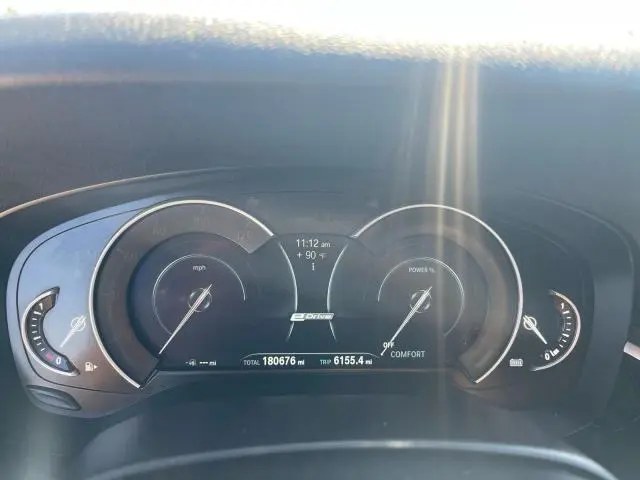 2019 BMW 530E   