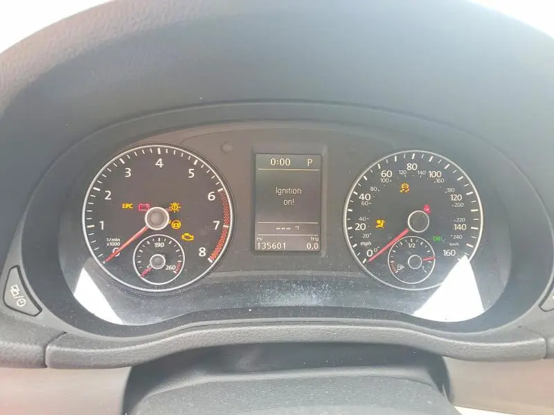 2015 VOLKSWAGEN PASSAT SE  
