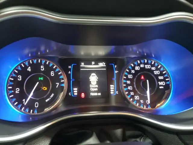 2016 CHRYSLER 200 LX  