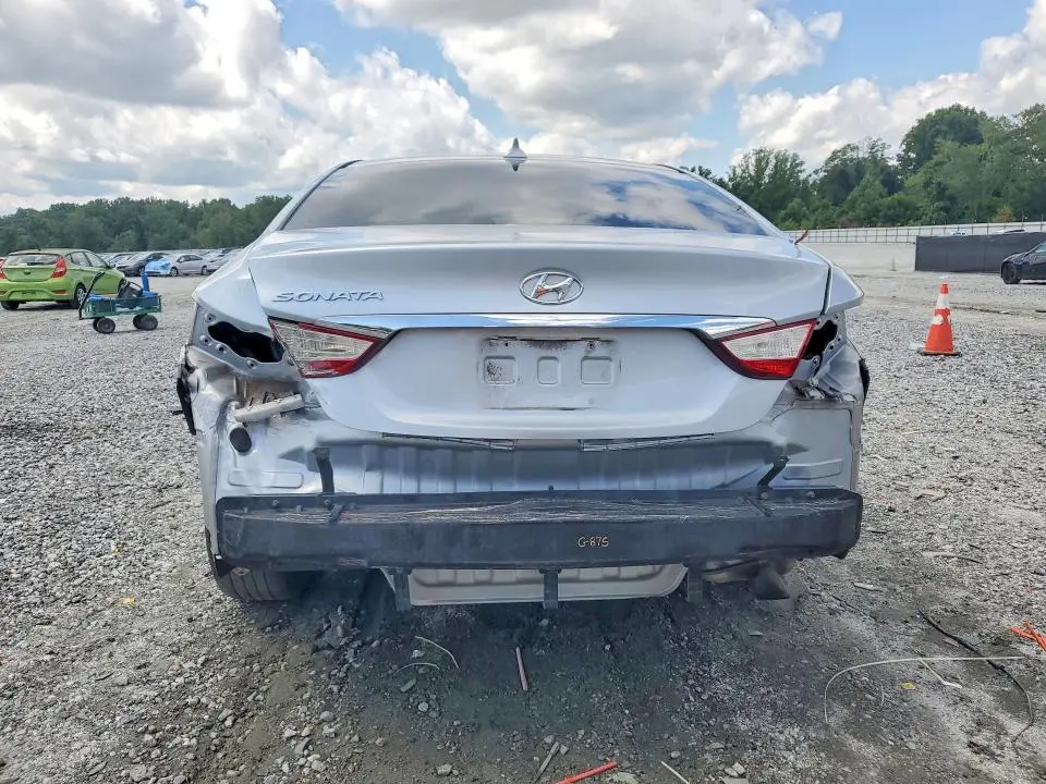 2012 HYUNDAI SONATA GLS  