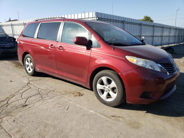 2011 TOYOTA SIENNA LE