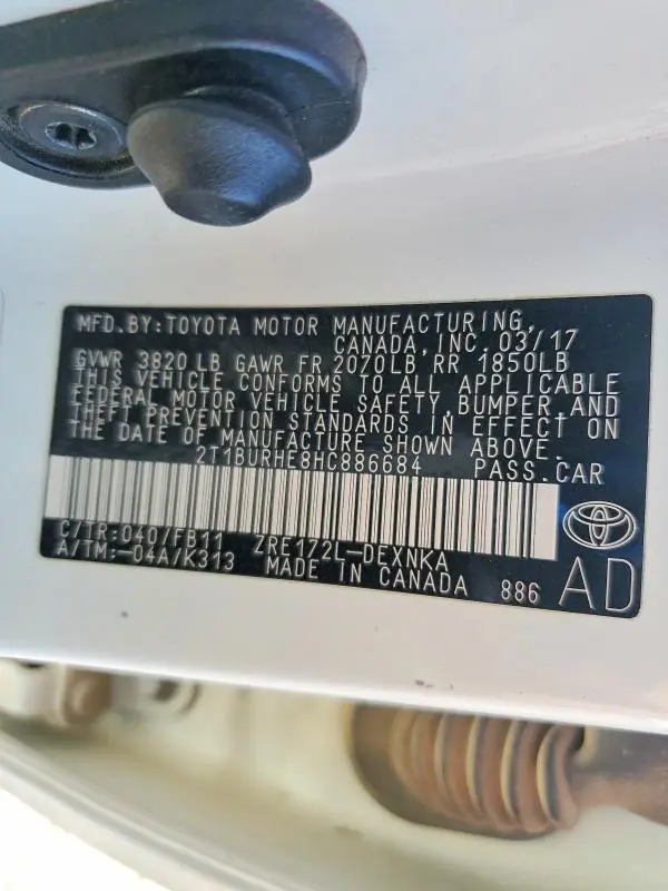 2017 TOYOTA COROLLA LE  