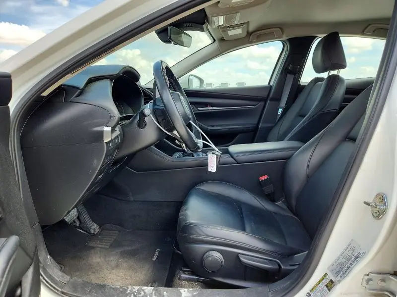 2021 MAZDA 3 SELECT  