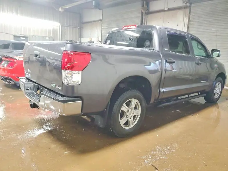 2011 TOYOTA TUNDRA CREWMAX SR5  