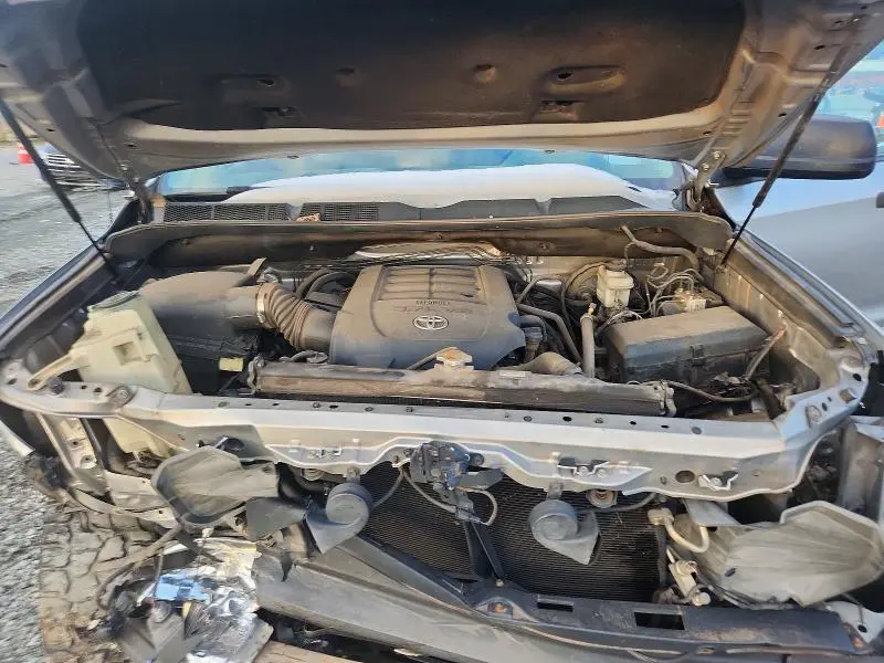 2017 TOYOTA TUNDRA DOUBLE CAB SR5  