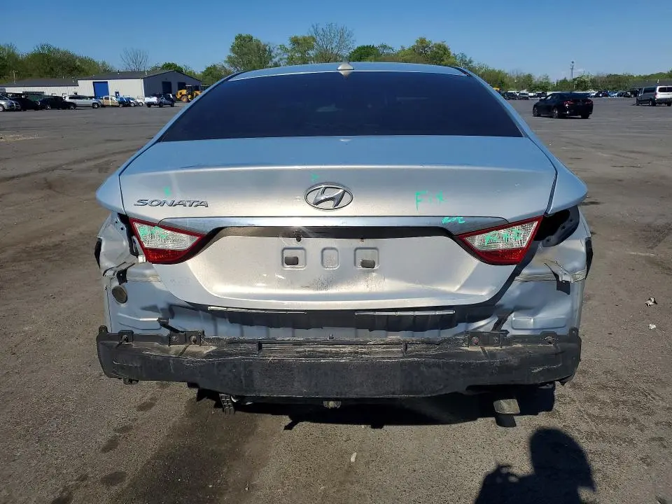 2013 HYUNDAI SONATA GLS  