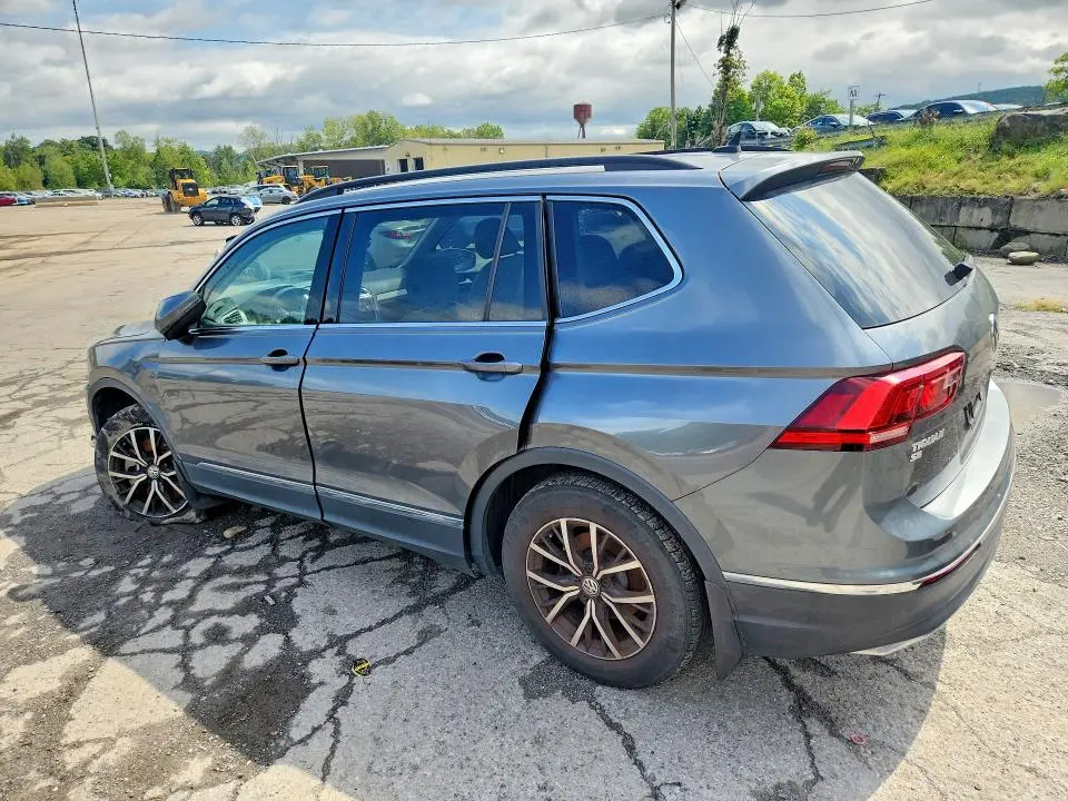 2021 VOLKSWAGEN TIGUAN SE  