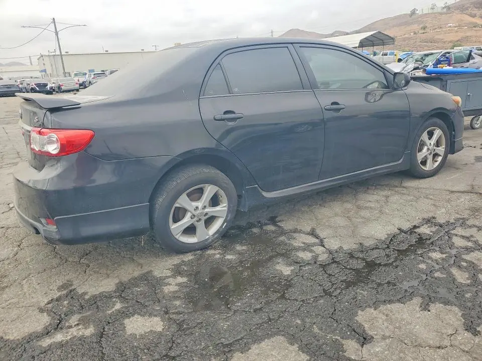 2013 TOYOTA COROLLA S  