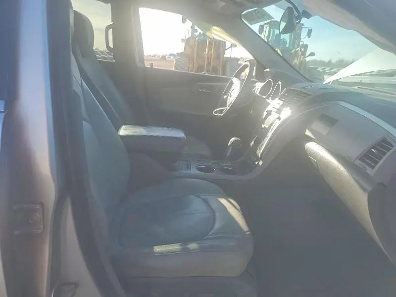 2011 CHEVROLET TRAVERSE   