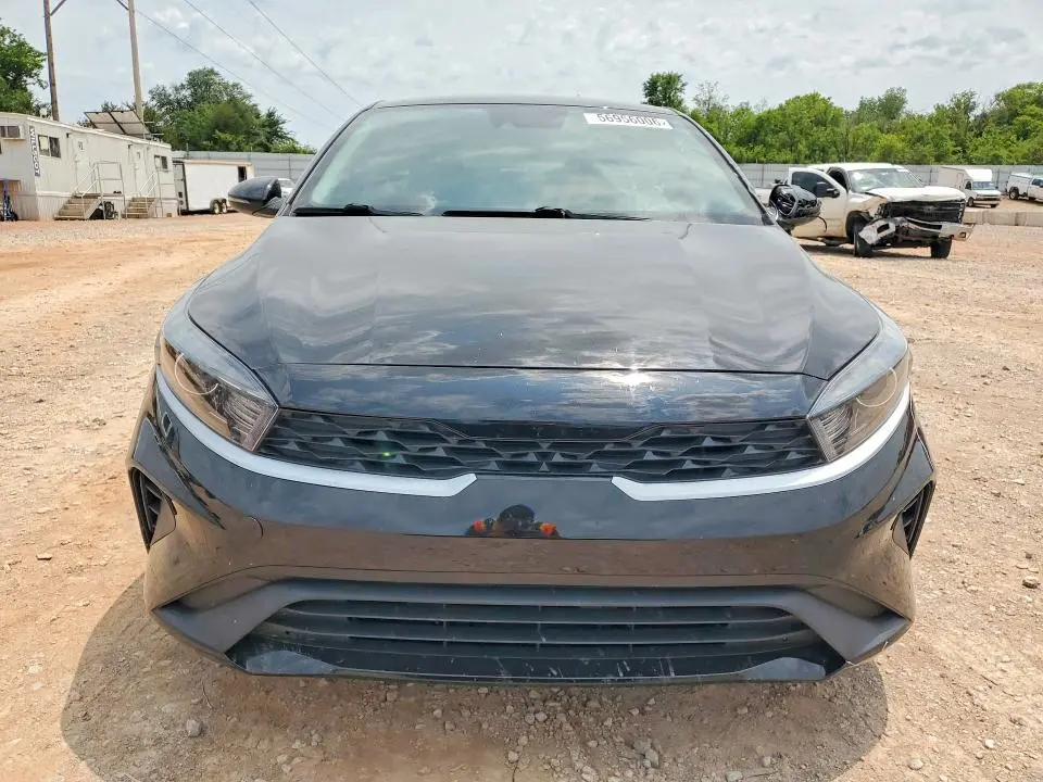 2022 KIA FORTE LXS  