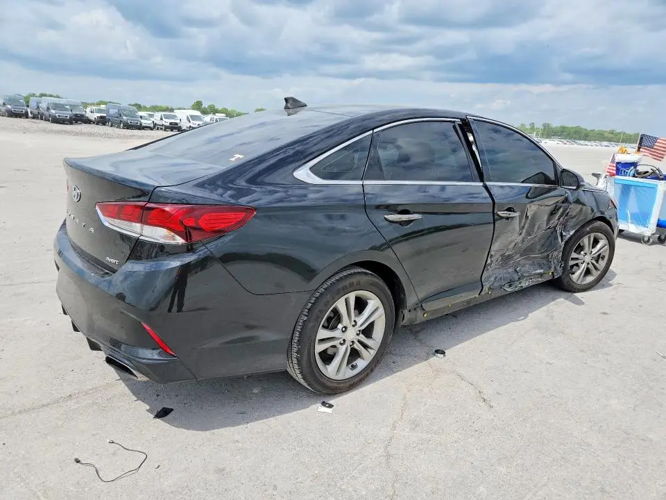 2018 HYUNDAI SONATA SPORT  