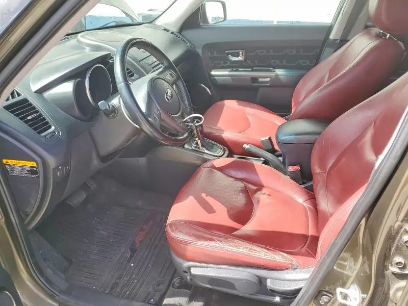 2013 KIA SOUL +  