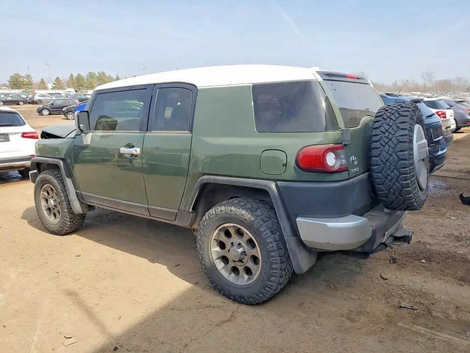 2013 TOYOTA FJ CRUISER BASE  