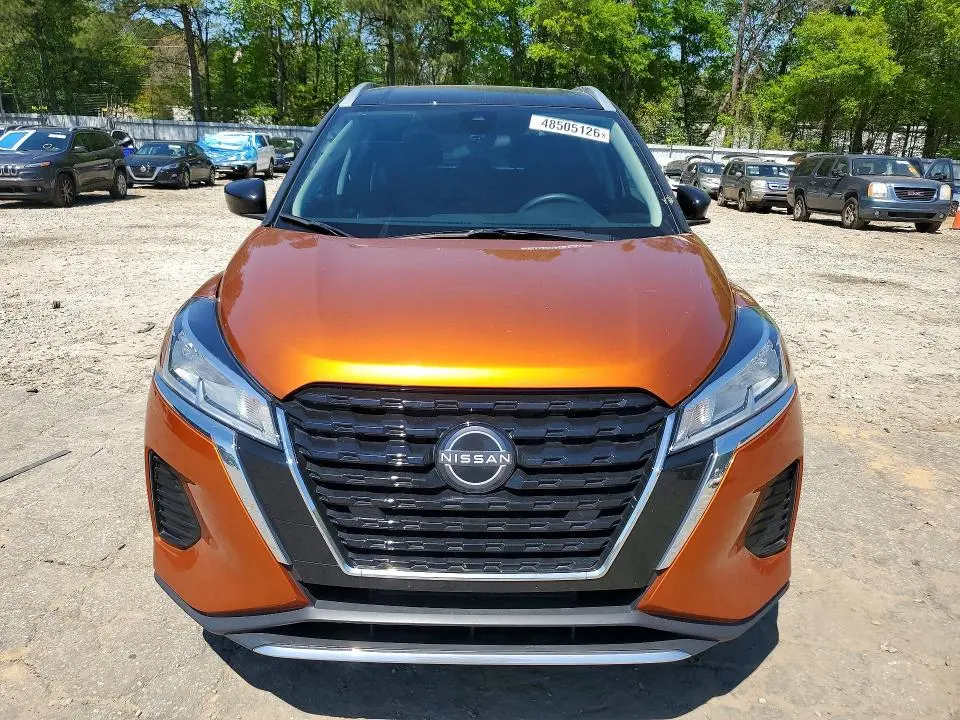 2024 NISSAN KICKS SV  