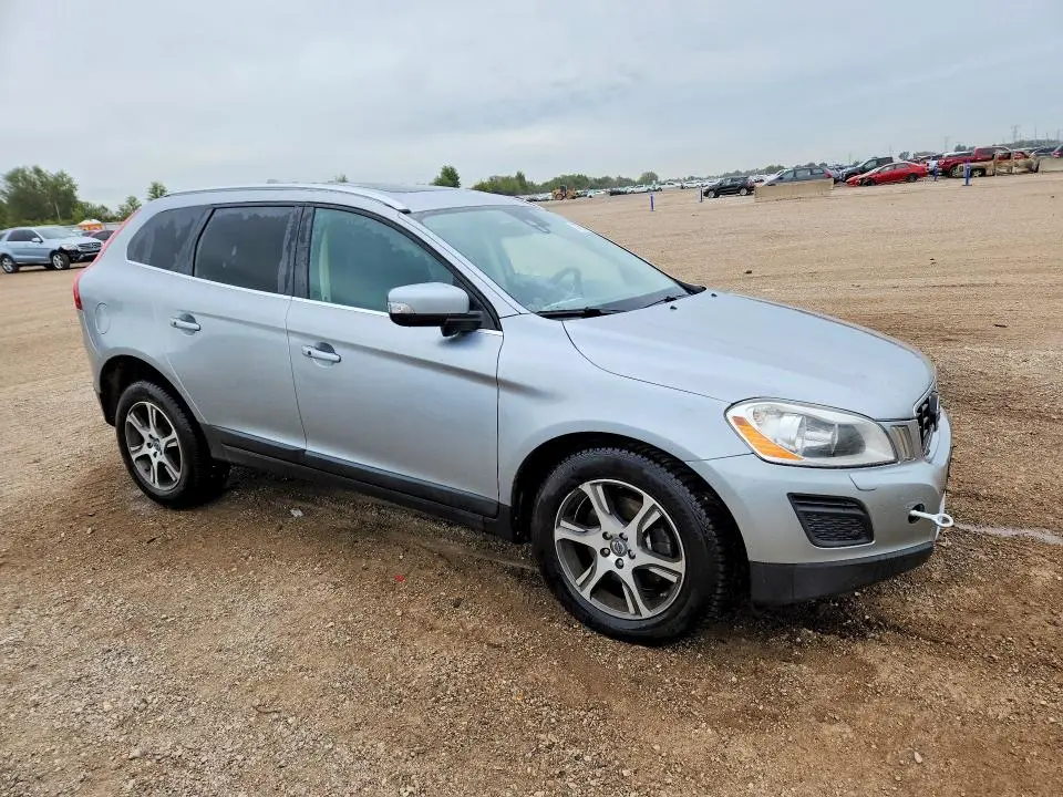 2011 VOLVO XC60 T6  