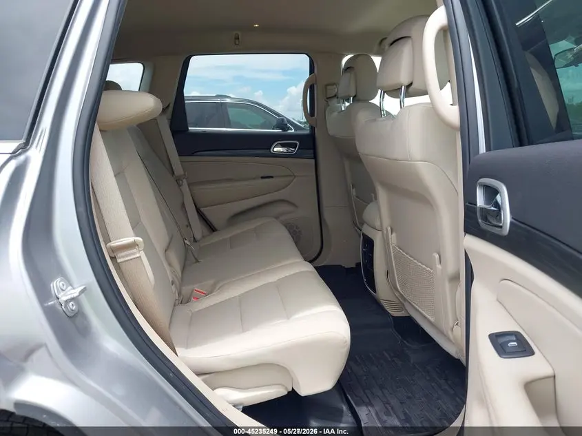 2019 JEEP GRAND CHEROKEE LAREDO E 4X4