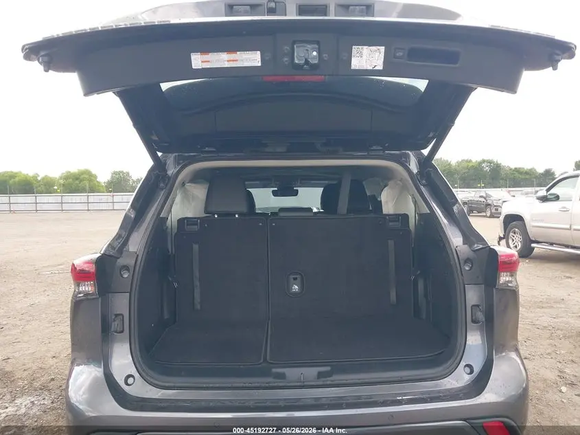 2021 TOYOTA HIGHLANDER LIMITED
