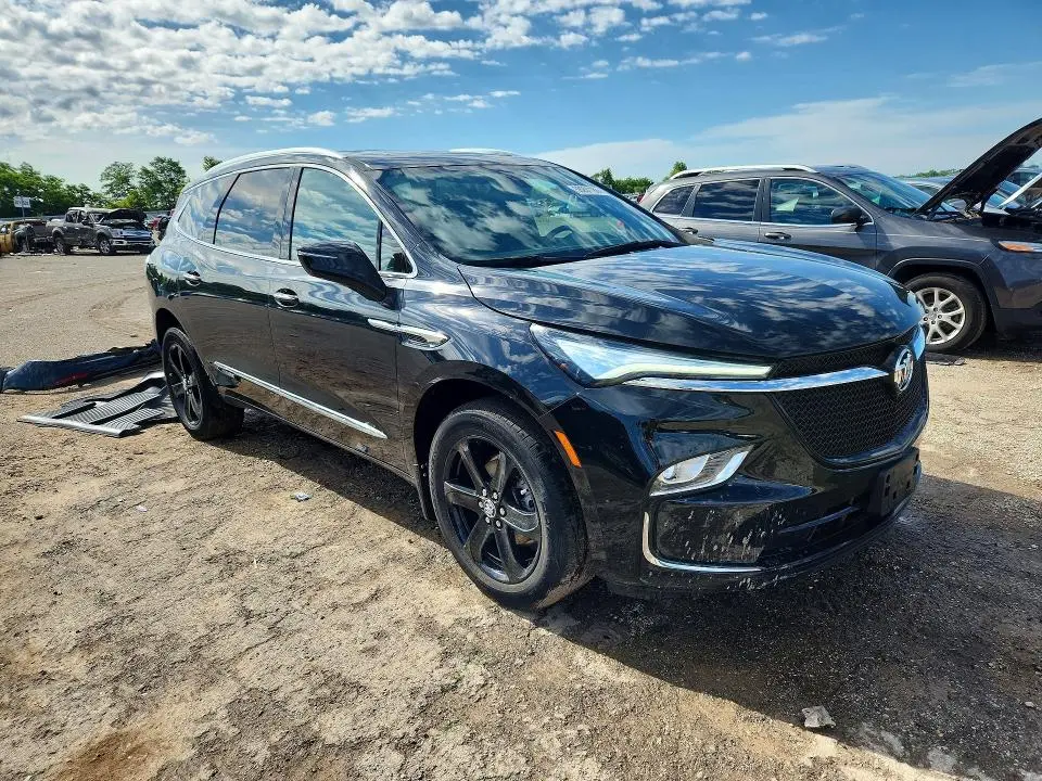 2024 BUICK ENCLAVE ESSENCE  
