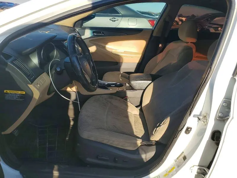 2013 HYUNDAI SONATA GLS  