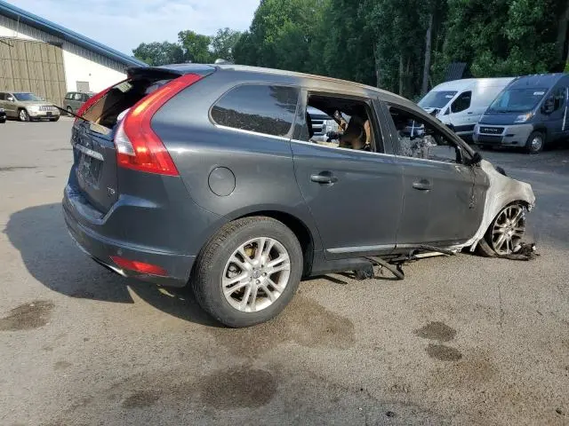 2015 VOLVO XC60 T5 PLATINUM  