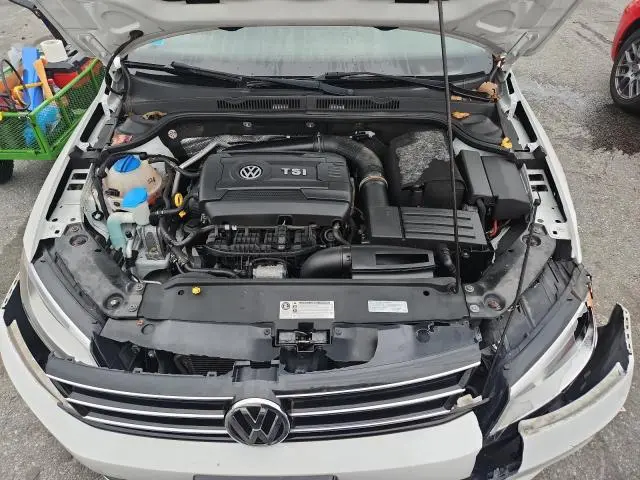 2015 VOLKSWAGEN JETTA SE  