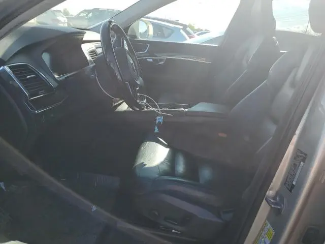 2016 VOLVO XC90 T6