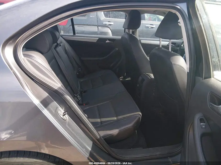 2013 VOLKSWAGEN JETTA 2.5L SE