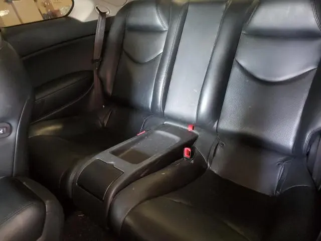 2011 INFINITI G37   