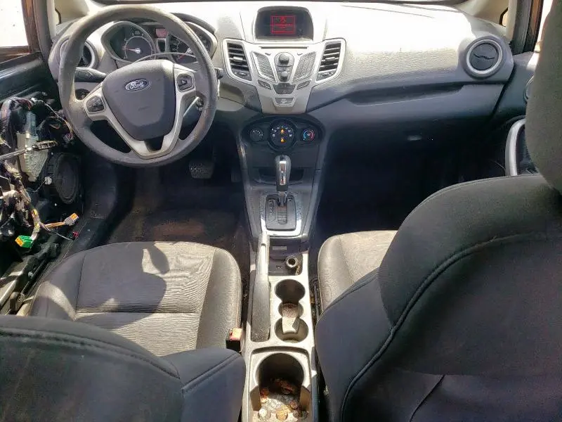 2011 FORD FIESTA SE  