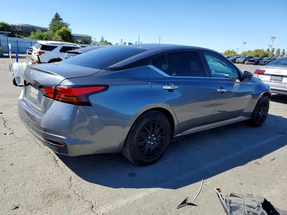 2020 NISSAN ALTIMA S  