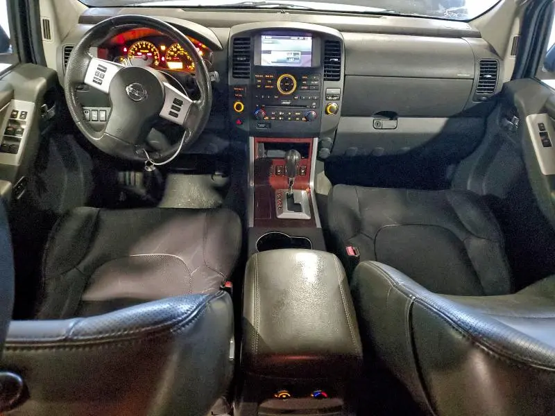 2011 NISSAN PATHFINDER S  